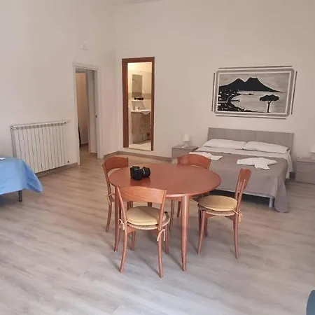Keira House Vendégház 3*