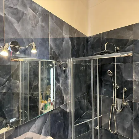 בית הארחה Keira House 3*